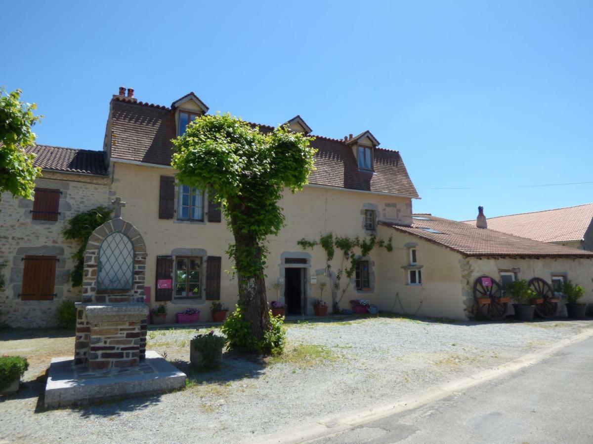 L'Ancien Presbytere Chambres D'Hote Ou Gite Le Dorat Bagian luar foto