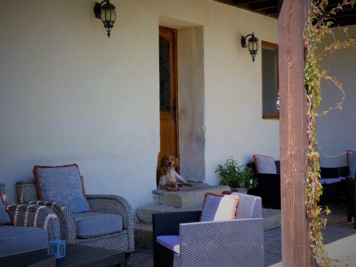 L'Ancien Presbytere Chambres D'Hote Ou Gite Le Dorat Bagian luar foto